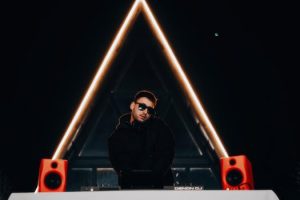 Sunglasses With Built-In Audio Surprises